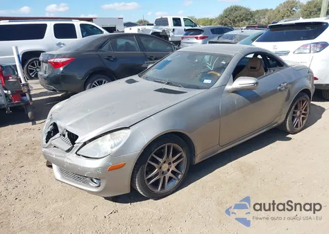 2009 Mercedes-Benz Slk 300 from USA, damaged, VIN WDBWK54F49F194444